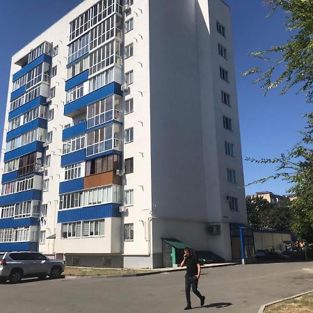Апартаменты У Софиевского Парка, Тищика 6-Б Umanʼ Dış mekan fotoğraf